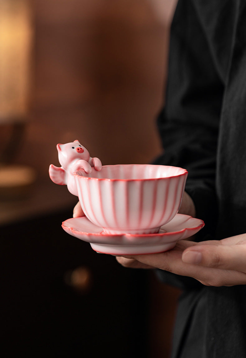 Gohobi Flying Pig Ceramic Teacup (tea coaster is sold separately)