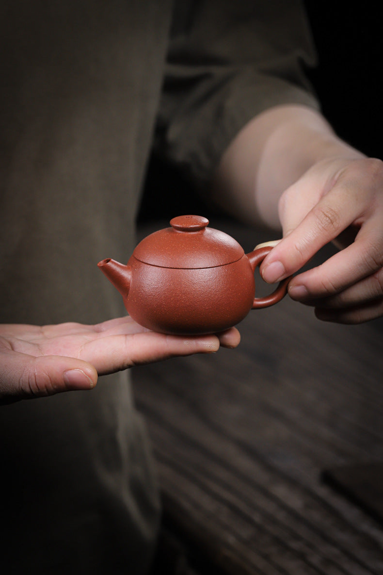 Gohobi Handmade Yixing Zisha Sandy Purple Clay Teapot – 90ml Handmade Original Ore Jiangpo Clay Bowl-Shaped Teapot, Thin Body with Built-in Filter, Gongfu Small Teaware