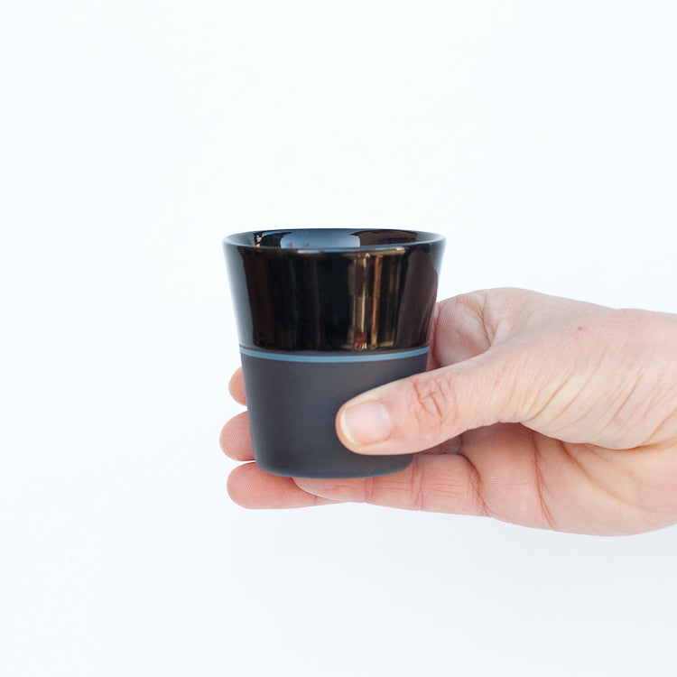 Sue Ure Masion Black porcelain Small beaker