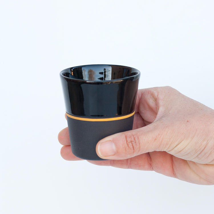 Sue Ure Masion Black porcelain Small beaker