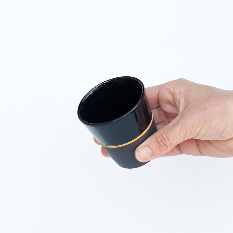 Sue Ure Masion Black porcelain Small beaker