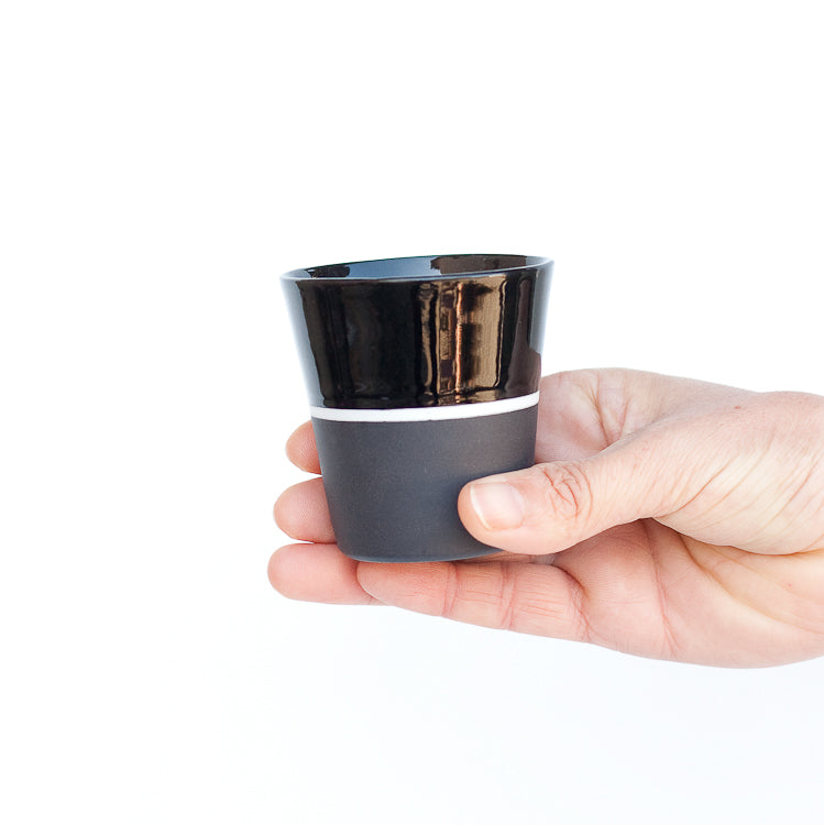 Sue Ure Masion Black porcelain Small beaker
