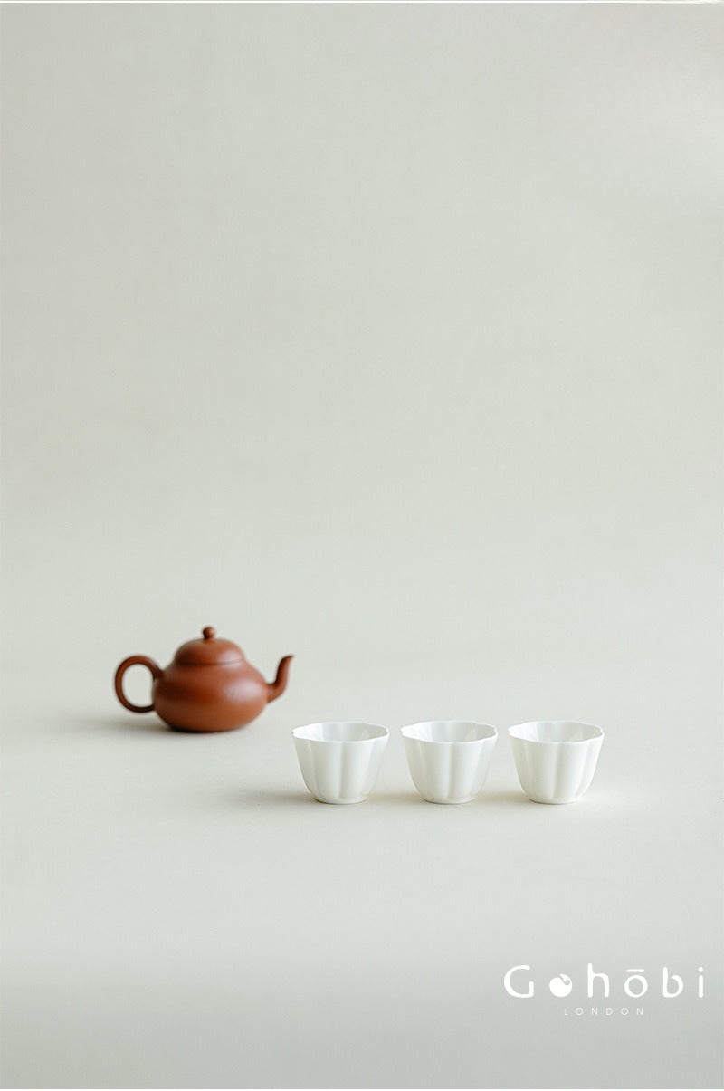 Gohobi Handmade White Porcelain Teacup – Thin Porcelain Flower Rim Gongfu Master Cup