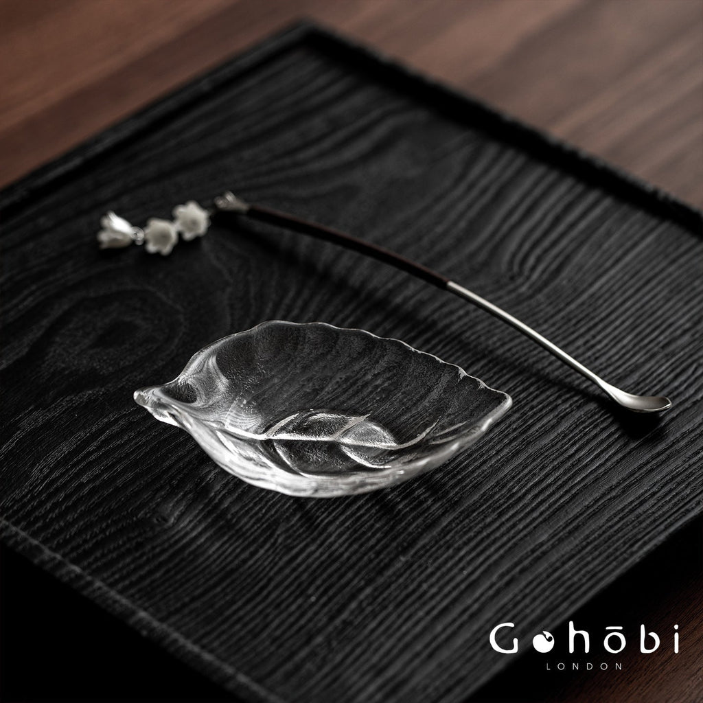 Gohobi Crystal Glass Leaf Tea Holder – Zen Leaf Tea Lotus Presentation Dish