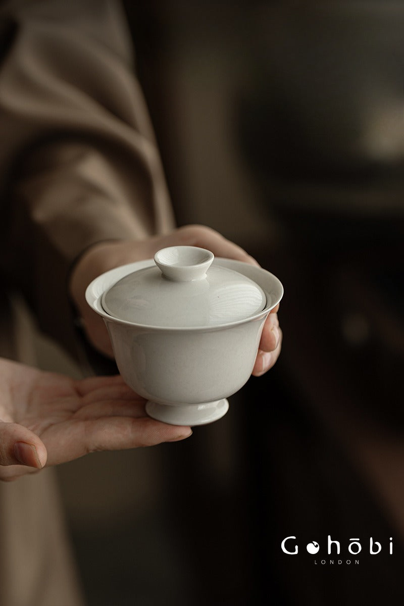 Gohobi Plant Ash Glaze High Foot Gaiwan – Song Style Handmade Literati Tea Bowl
