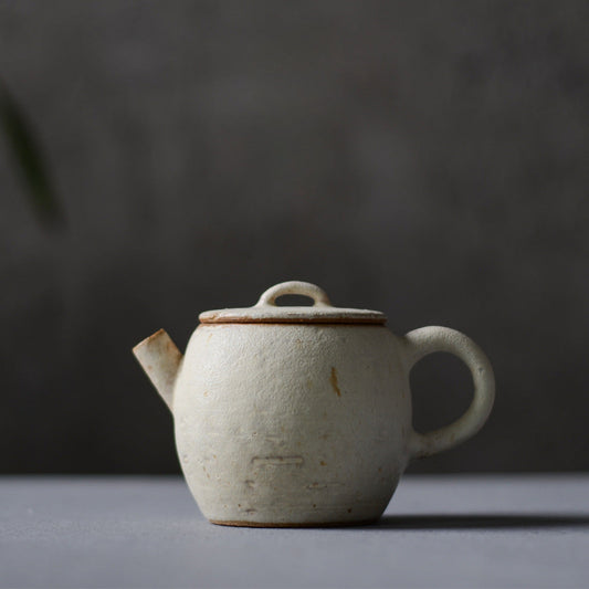 Gohobi Handmade Pulverised Kohiki White Teapots