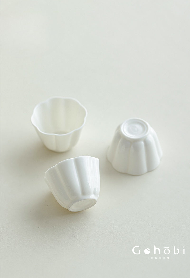 Gohobi Handmade White Porcelain Teacup – Thin Porcelain Flower Rim Gongfu Master Cup