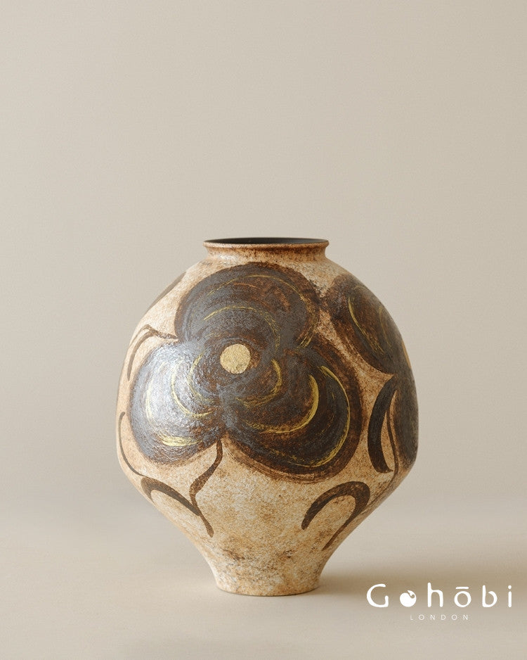 Gohobi Japanese Wabi-Sabi Hand-Painted Flower Vase – Handmade Sand Texture Ceramic Ornament