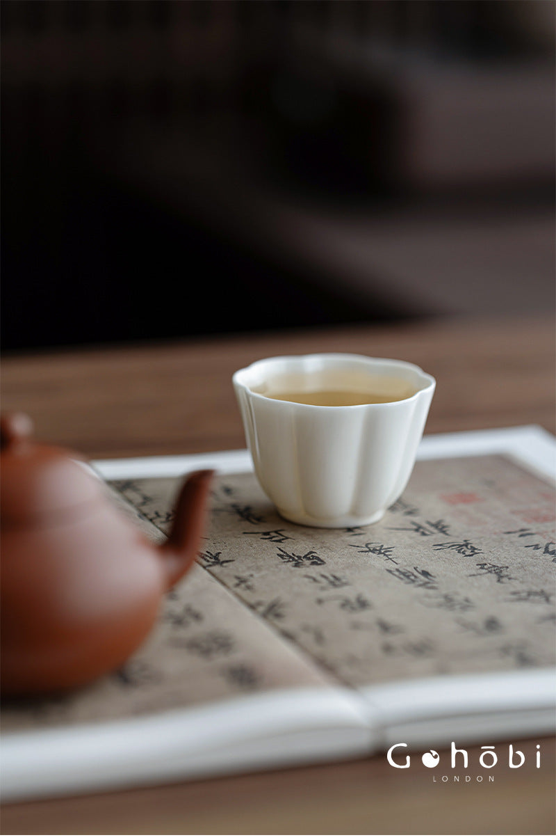 Gohobi Handmade White Porcelain Teacup – Thin Porcelain Flower Rim Gongfu Master Cup