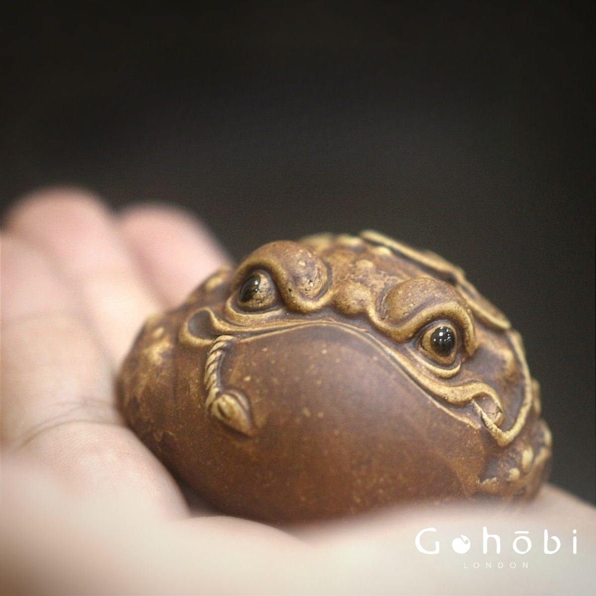 Gohobi Handmade Golden Toad Tea Pet – Lucky Three-Legged Yixing Ornament
