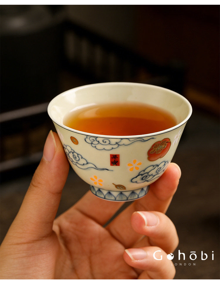 Gohobi Hand-Painted Linglong Porcelain Teacup – Jingdezhen Gongfu Tea Tasting Cup