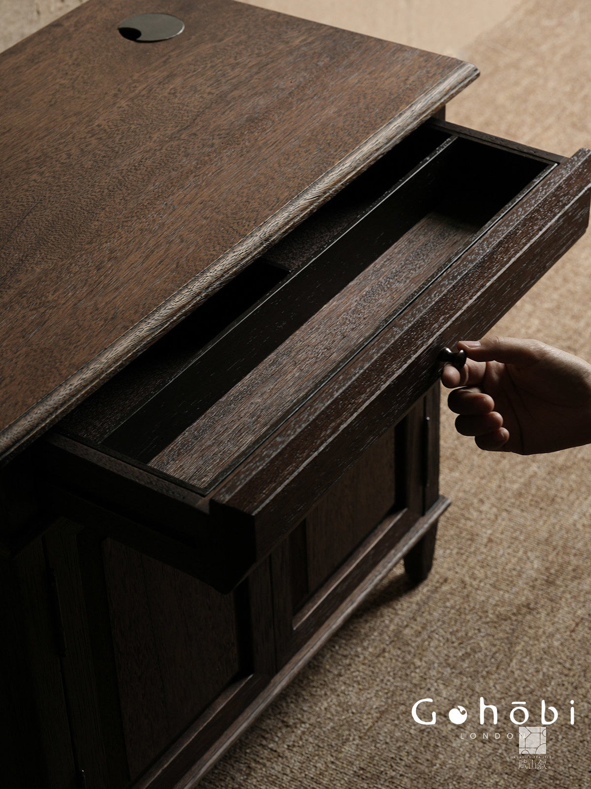 [賦山敘 x Gohobi] Gohobi Shanghai Style Teak Tea Cabinet – Solid Wood Retro Tea Table Side Cabinet