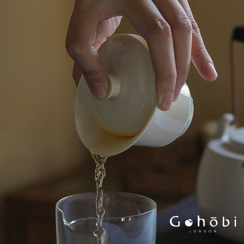 Gohobi Apricot White Ercai Gaiwan – Thin Porcelain Japanese Style Covered Tea Bowl
