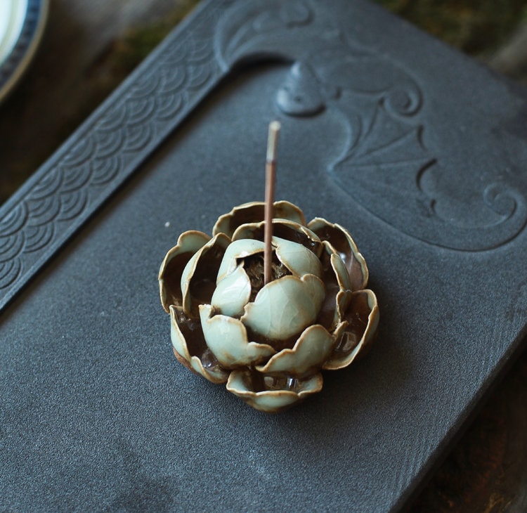Gohobi Handmade Ceramic incense burner green  lotus Incense stick holder Gongfu tea Japanese Lotus