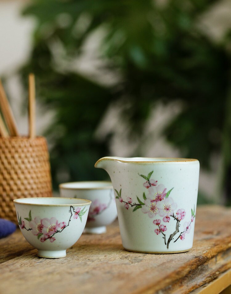 Gohobi Hand-painted Peach blossom Fair cup Ceramic Chinese Gongfu tea Kung fu tea Japanese Chado Tea pitchers