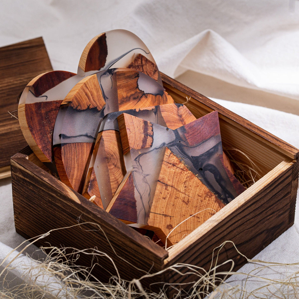Gohobi LIMITED EDITION Set of 4 Wooden resin coasters placemats + Wooden gift box wabi sabi