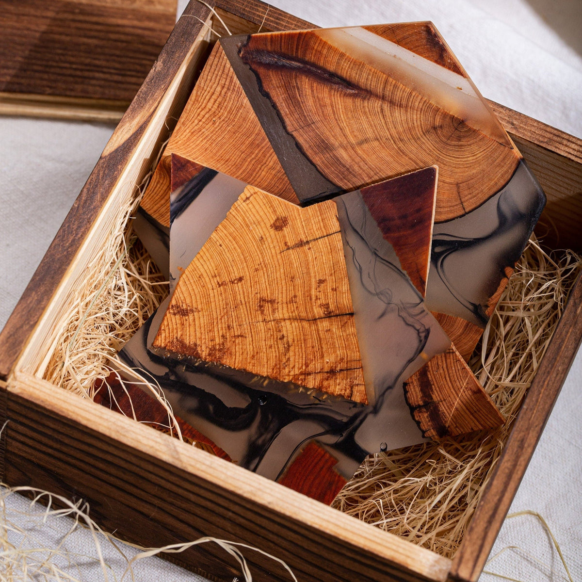 Gohobi LIMITED EDITION Set of 4 Wooden resin coasters placemats + Wooden gift box wabi sabi