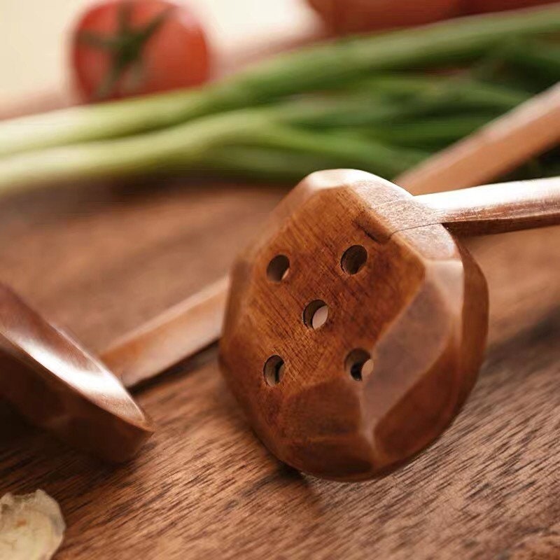 Gohobi Wooden slotted spoon ramen soup spoon Japanese Chinese large spoon oriental utensil