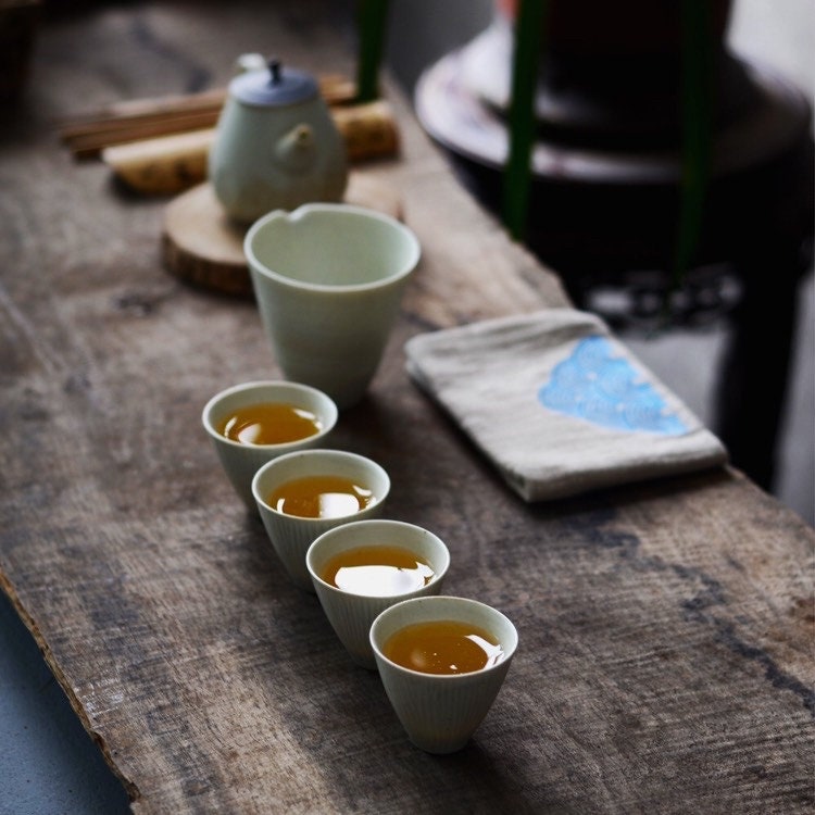 Gohobi Handmade ceramic tea pitcher fair cup Chinese Gongfu tea Japanese Teacup small green tea cup [White Matt collection] 