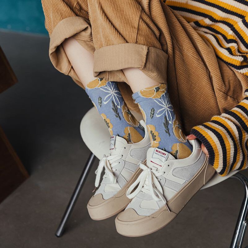 Floral wool socks