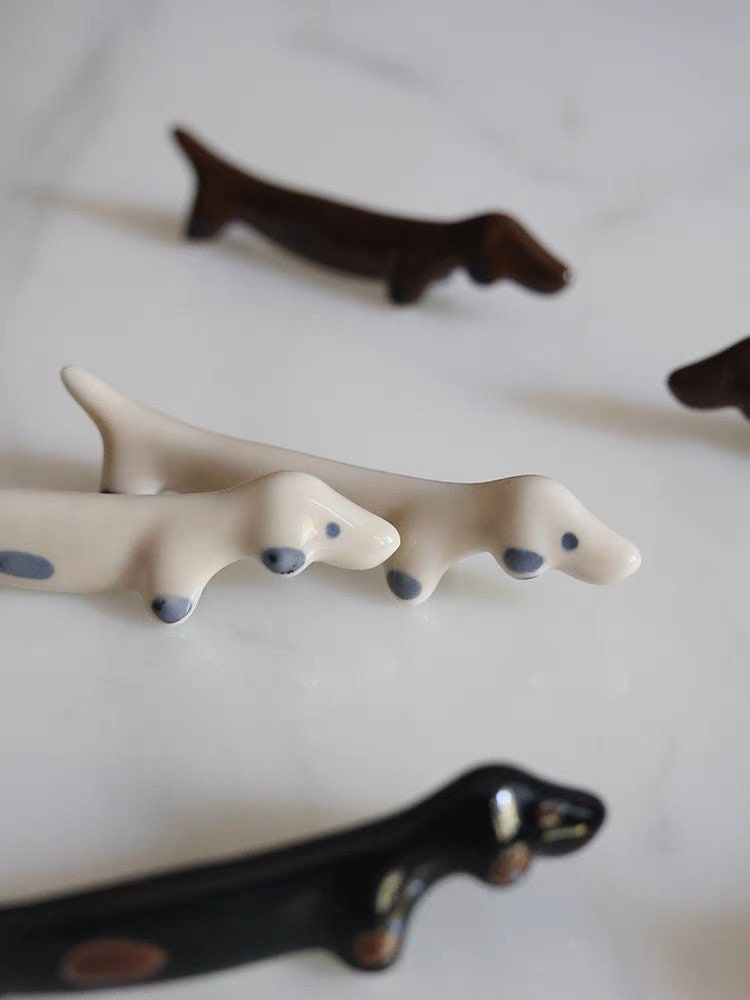 Gohobi Chopstick rest for daily use chopsticks rack dachshund dog oriental Gift ideas Table utensils