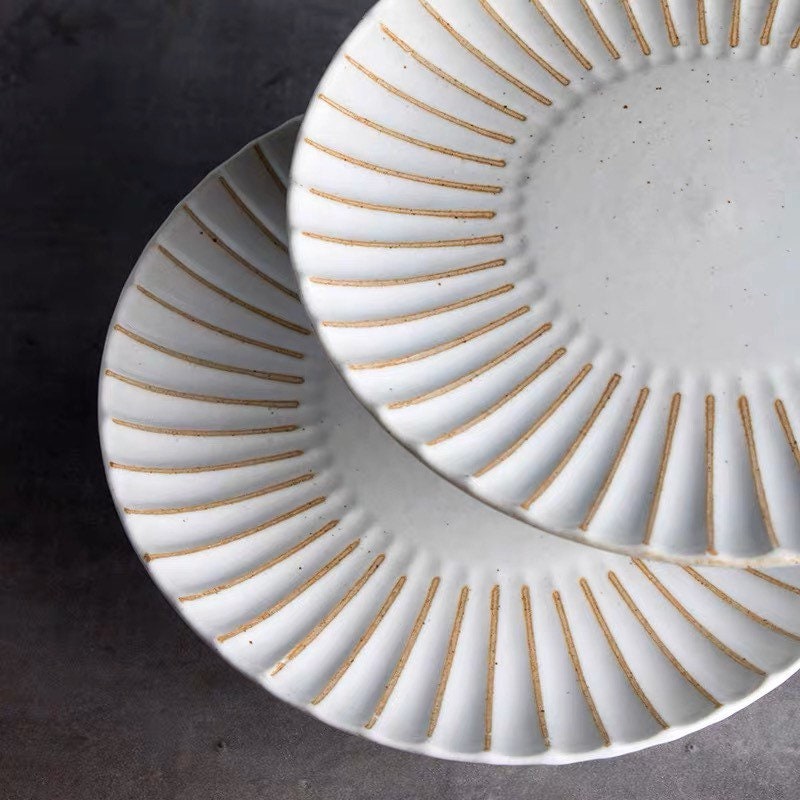 Gohobi Ceramic high stand plate Japanese Korean style tableware decor